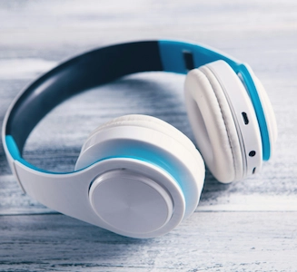banner-headphone-img - Tekmarkt banner-headphone-img